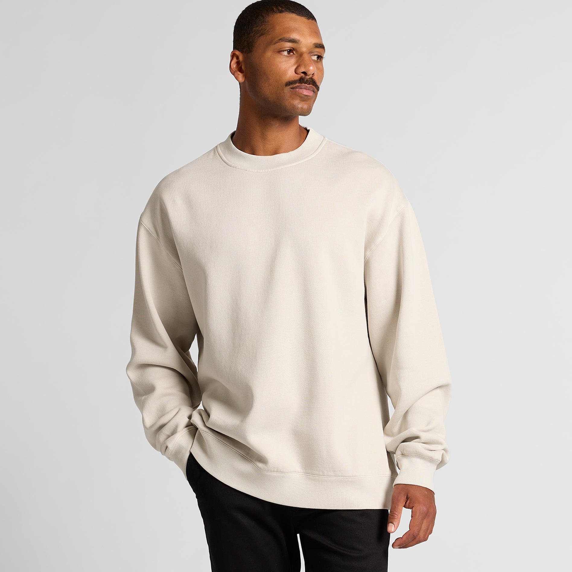 CUSTOMIZABLE - THE RELAX CREWNECK